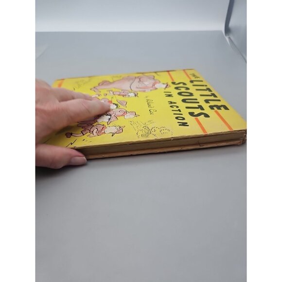 Little Scouts in Action by Roland Coe  lst Edition 1944, Scouting Cartoons - Picture 7 of 10